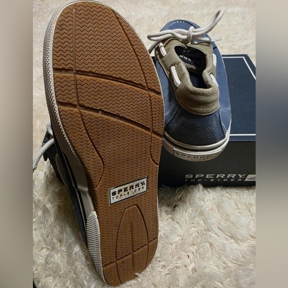 Sperry Blue Canvas Boat Shoes with Classic Design - Picture 3 of 5